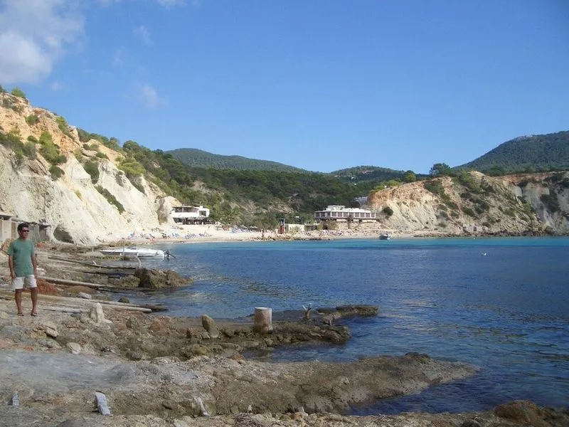 Playa Cala Vedella en Sant Josep de sa Talaia, Islas Baleares — foto 7 de 8