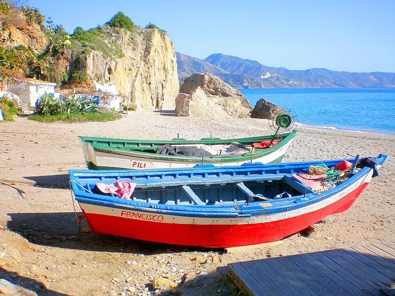 Playa Calahonda en Nerja, Málaga — foto 4 de 5