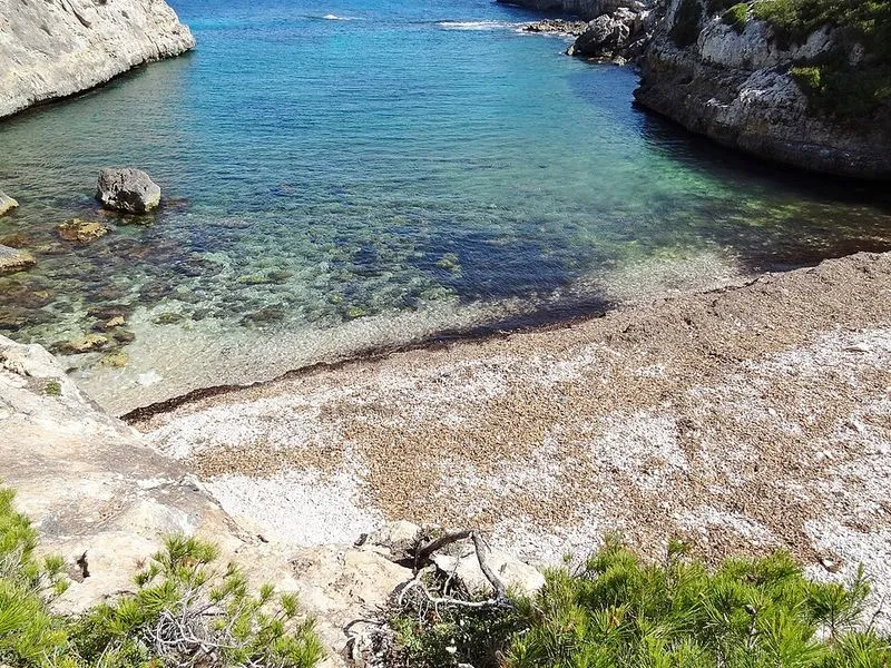Caló Bota en Manacor, Islas Baleares — foto 9 de 10