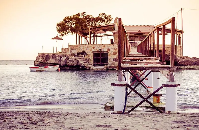 Playa Camp de Mar en Andratx, Islas Baleares — foto 2 de 5