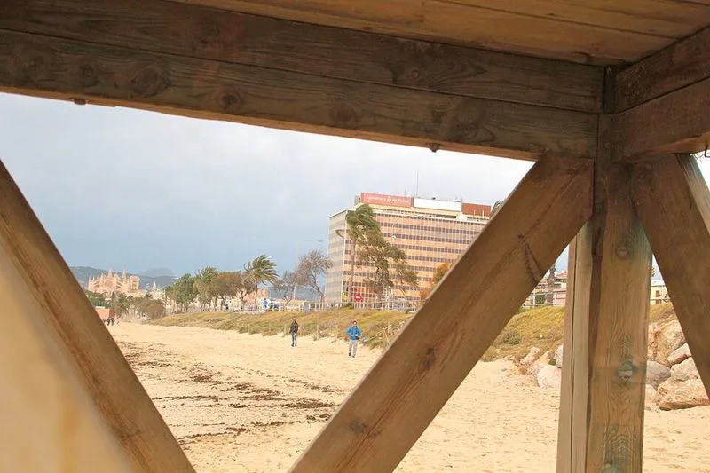 Playa de C'an Pere Antoni en Palma de Mallorca, Islas Baleares — foto 4 de 5