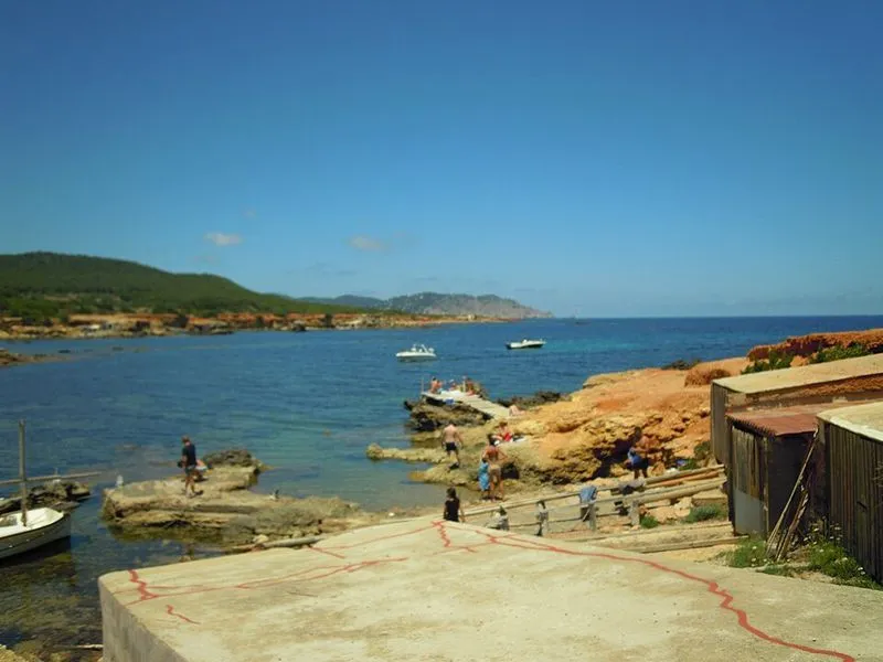 Playa de Canal d'En Martí en Santa Eulalia del Río, Islas Baleares — foto 3 de 4