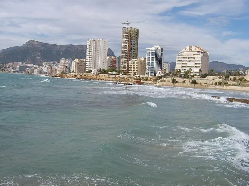 Playa de Cantal Roig en Calp, Alicante — foto 2 de 10