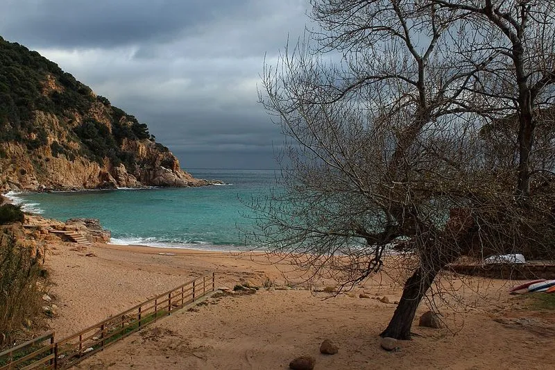 Playa de Canyerets en Sant Feliu de Guíxols, Gerona — foto 3 de 7