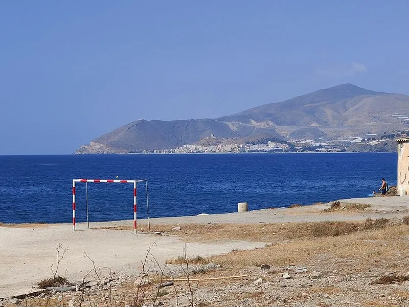 Playa Casarones en Rubite, Granada — foto 5 de 5