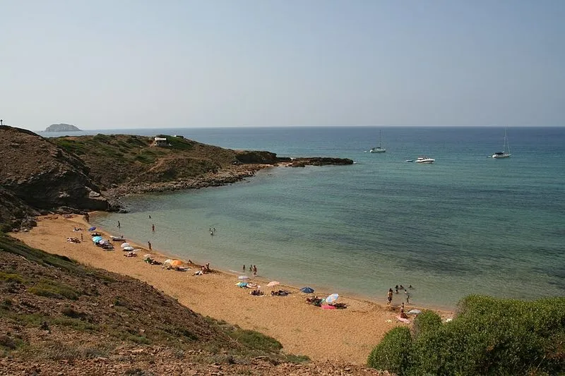 Playa Cavalleria en Es Mercadal, Islas Baleares — foto 8 de 9