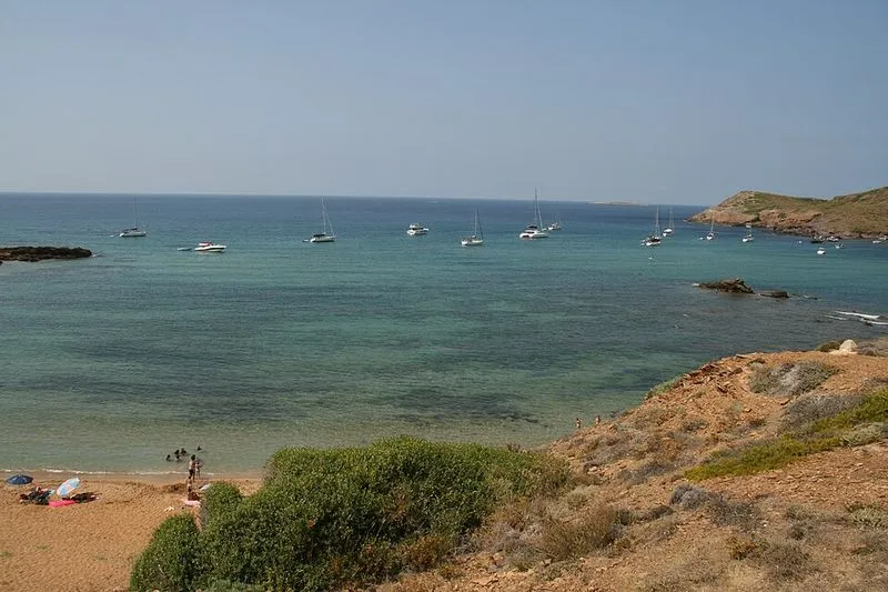 Playa Cavalleria en Es Mercadal, Islas Baleares — foto 9 de 9