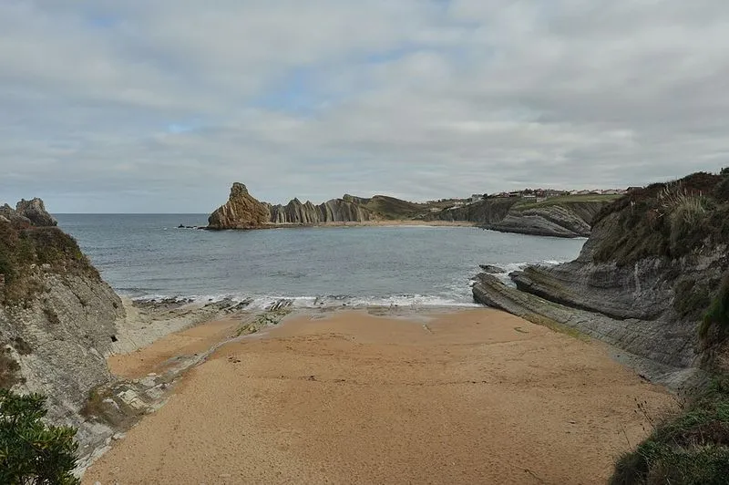 Playa Cerrias en Piélagos, Cantabria — foto 3 de 10