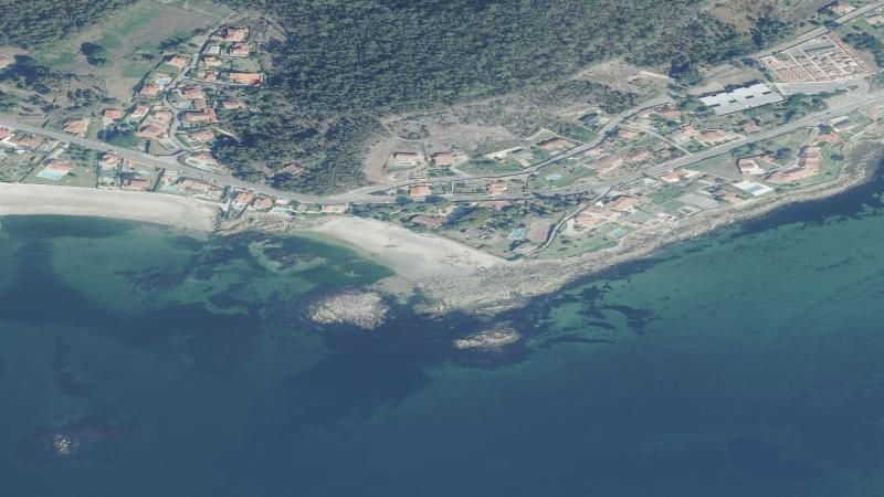 Vista aérea de Playa de Chancelas pequena en Poio, Pontevedra