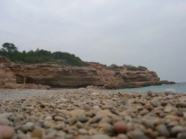 Playa de Chelin en L'Ametlla de Mar, Tarragona — foto 5 de 7