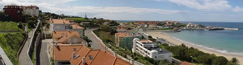Playa de Comillas en Comillas, Cantabria — foto 2 de 9