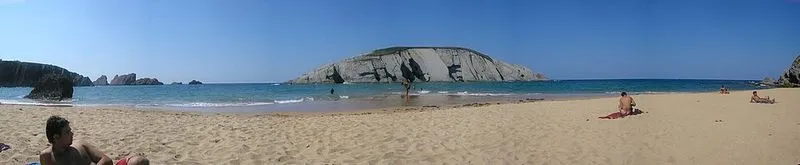 Playa Covachos en Santa Cruz de Bezana, Cantabria — foto 5 de 10