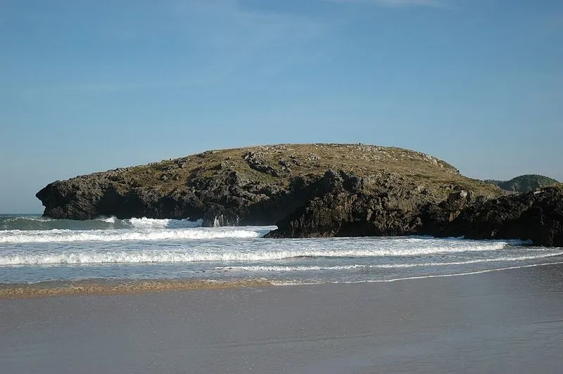 Playa de Cué en Llanes, Asturias — foto 10 de 10