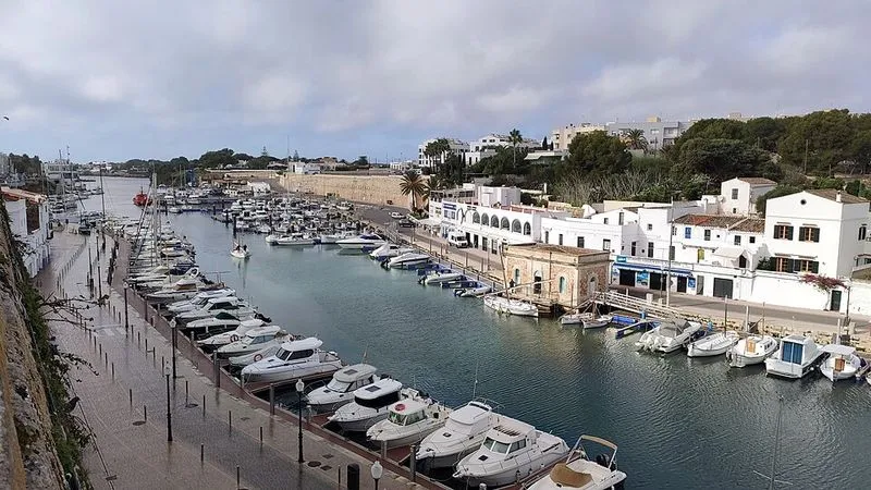 Playa de Degollador en Ciutadella de Menorca, Islas Baleares — foto 1 de 2