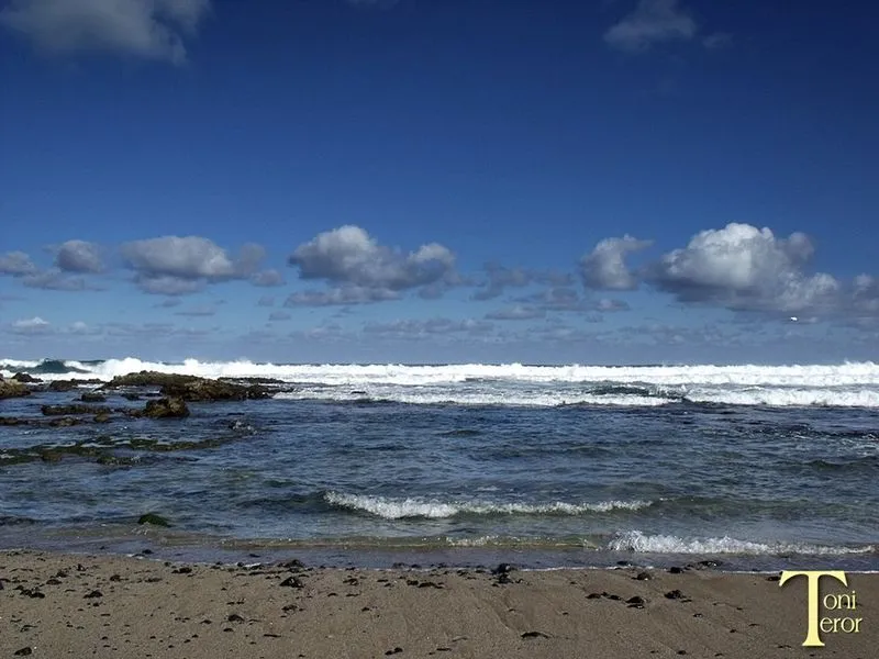 Playa de Dos Roques en Gáldar, Las Palmas — foto 2 de 4