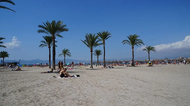 Playa del Arenal en Llucmajor, Islas Baleares — foto 2 de 7