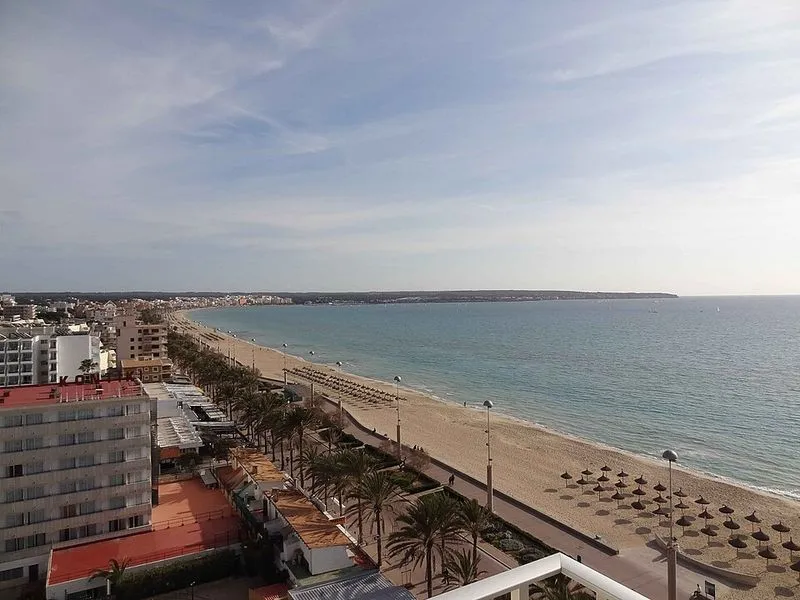 Playa del Arenal en Llucmajor, Islas Baleares — foto 4 de 7