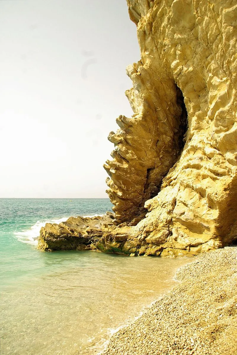 Playa El Asparalló en Villajoyosa/La Vila Joiosa, Alicante — foto 3 de 5