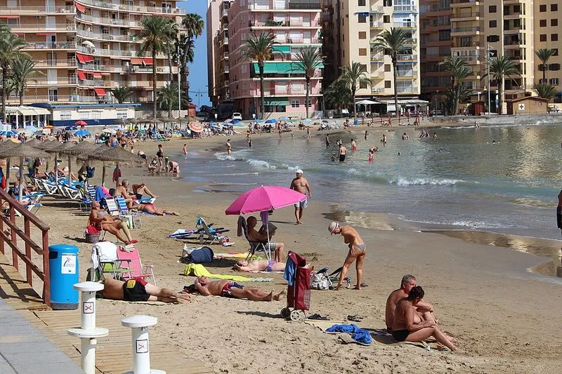 Playa del Cura en Torrevieja, Alicante — foto 11 de 14
