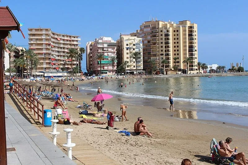 Playa del Cura en Torrevieja, Alicante — foto 3 de 14