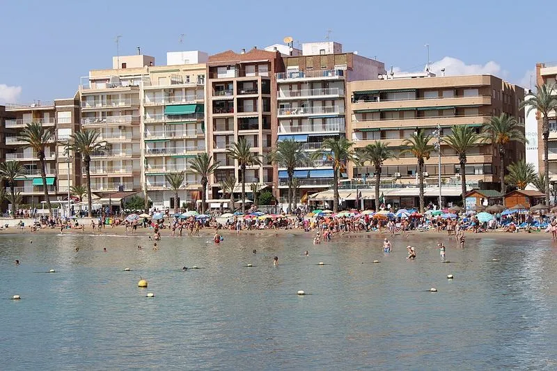 Playa del Cura en Torrevieja, Alicante — foto 9 de 14