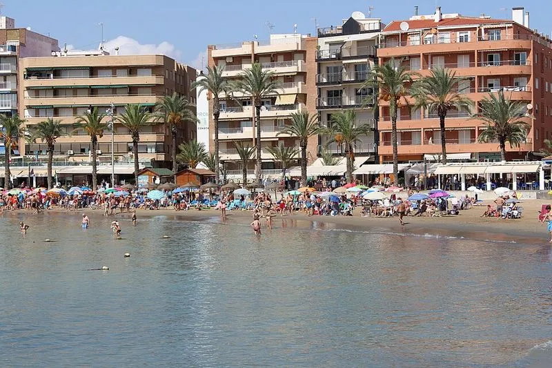 Playa del Cura en Torrevieja, Alicante — foto 14 de 14