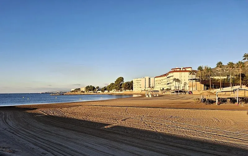 Playa del Faro en Sant Carles de la Ràpita, Tarragona — foto 2 de 4