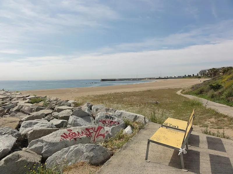Playa El Fórum en Sant Adrià de Besòs, Barcelona — foto 4 de 6