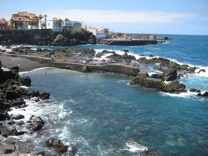 Playa El Muelle en Puerto de la Cruz, Santa Cruz de Tenerife — foto 2 de 2
