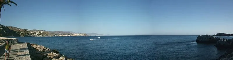 Playa del Muerto en Almuñécar, Granada — foto 4 de 5