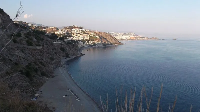 Playa del Muerto en Almuñécar