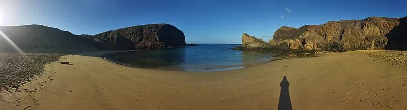 Playa El Papagayo en Yaiza, Las Palmas — foto 3 de 10