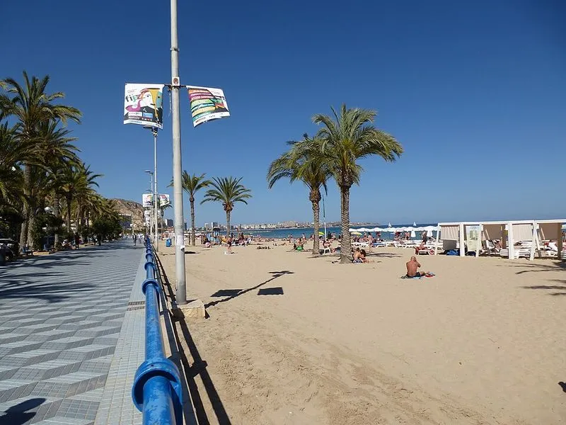 Playa del Postiguet en Alacant/Alicante, Alicante — foto 5 de 5