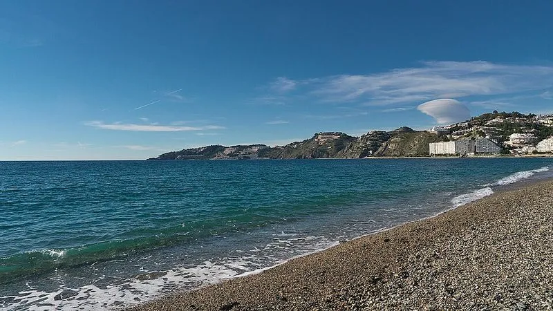 Playa El Rincón de La China en Almuñécar, Granada — foto 4 de 5