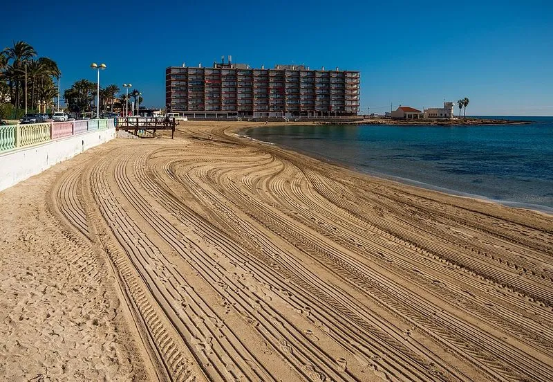 Playa del Salaret en Torrevieja, Alicante — foto 1 de 3
