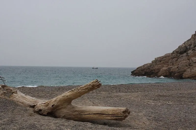Playa El Torn en Vandellòs i l'Hospitalet de l'Infant, Tarragona — foto 3 de 7