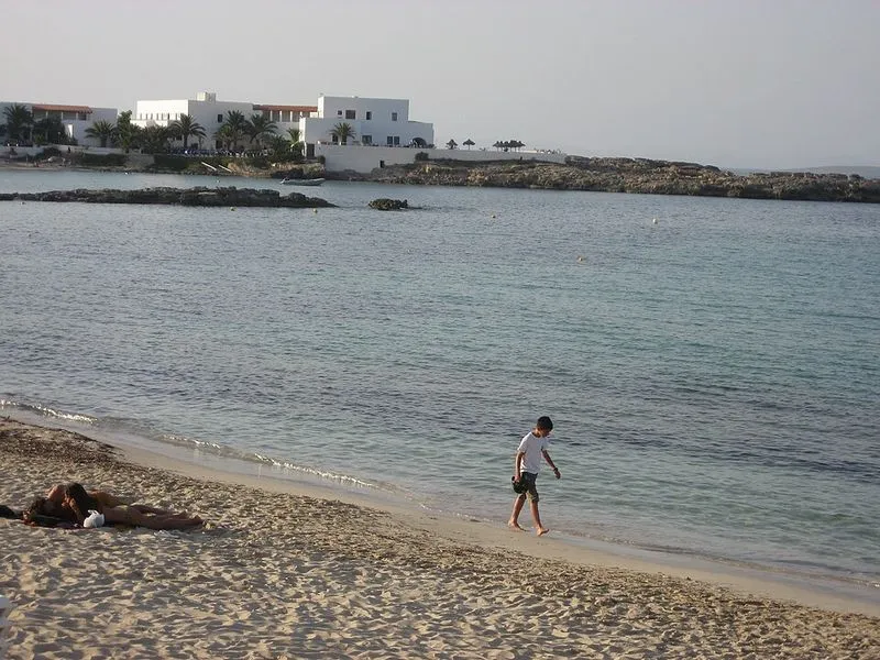 Es Pujols en Formentera, Islas Baleares — foto 2 de 3