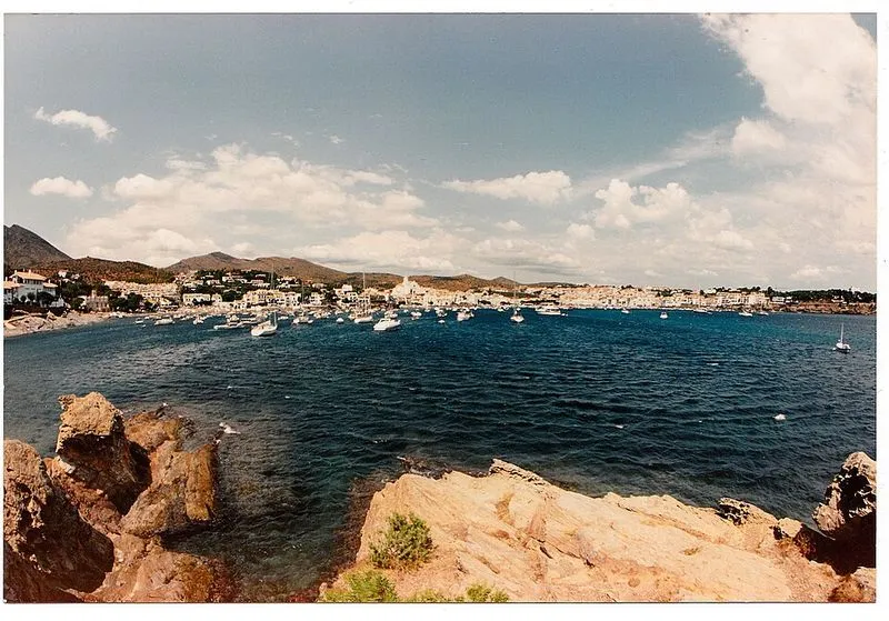 Playa Es Sortell en Cadaqués, Gerona — foto 7 de 7