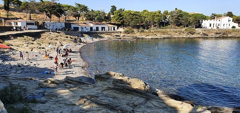 Playa Es Sortell en Cadaqués, Gerona