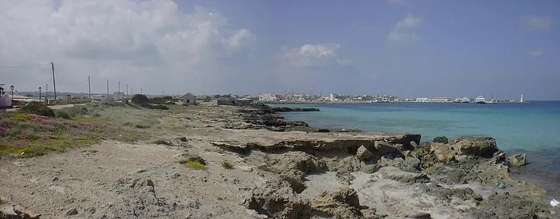 Playa de Estany d'Es Peix en Formentera, Islas Baleares — foto 2 de 2
