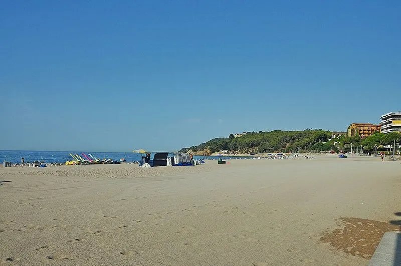Playa Fenals en Lloret de Mar, Gerona — foto 3 de 9
