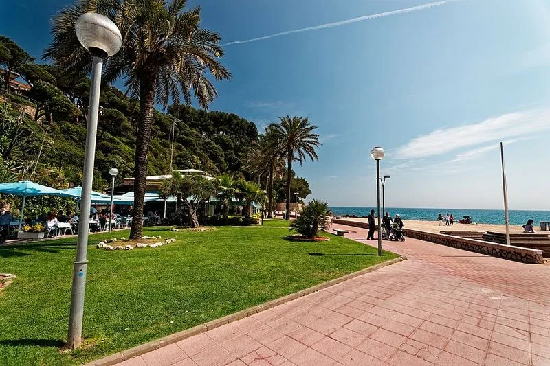Playa Fenals en Lloret de Mar, Gerona — foto 2 de 9