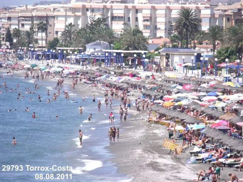 Playa Ferrara en Torrox, Málaga — foto 4 de 5