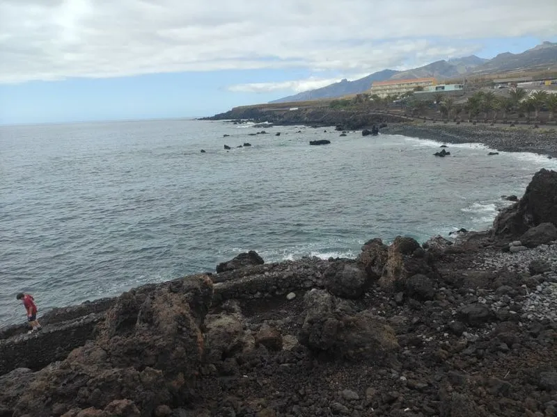 Playa de Fonsalia en Guía de Isora, Santa Cruz de Tenerife — foto 2 de 3