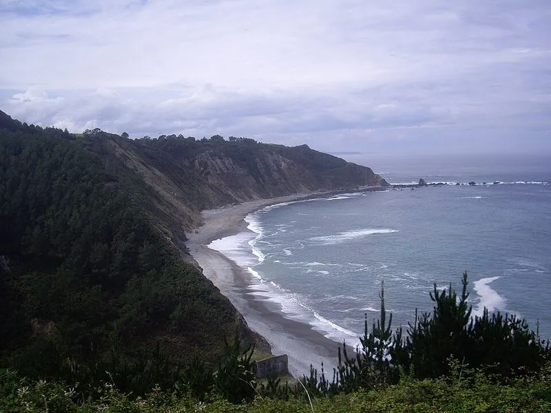 Playa de Frejulfe en Navia, Asturias — foto 3 de 6