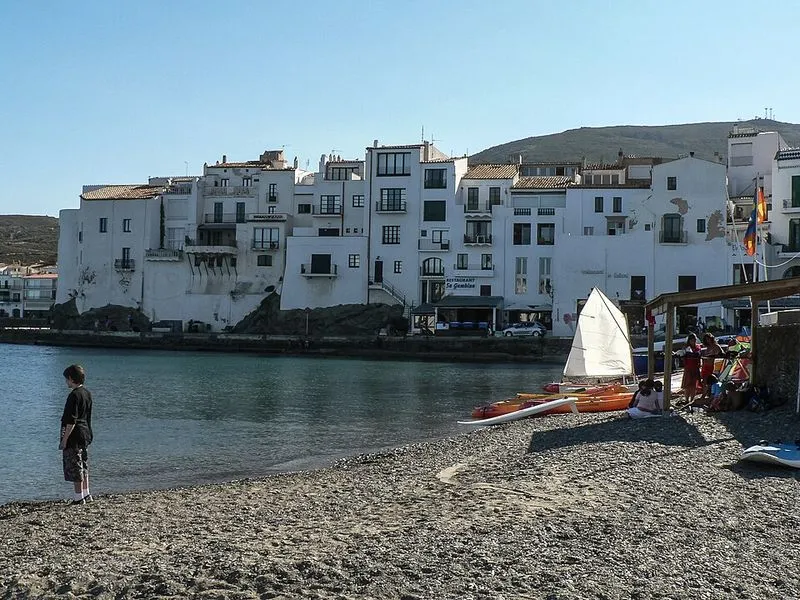 Playa Gran y d'Es Portal en Cadaqués, Gerona — foto 6 de 6