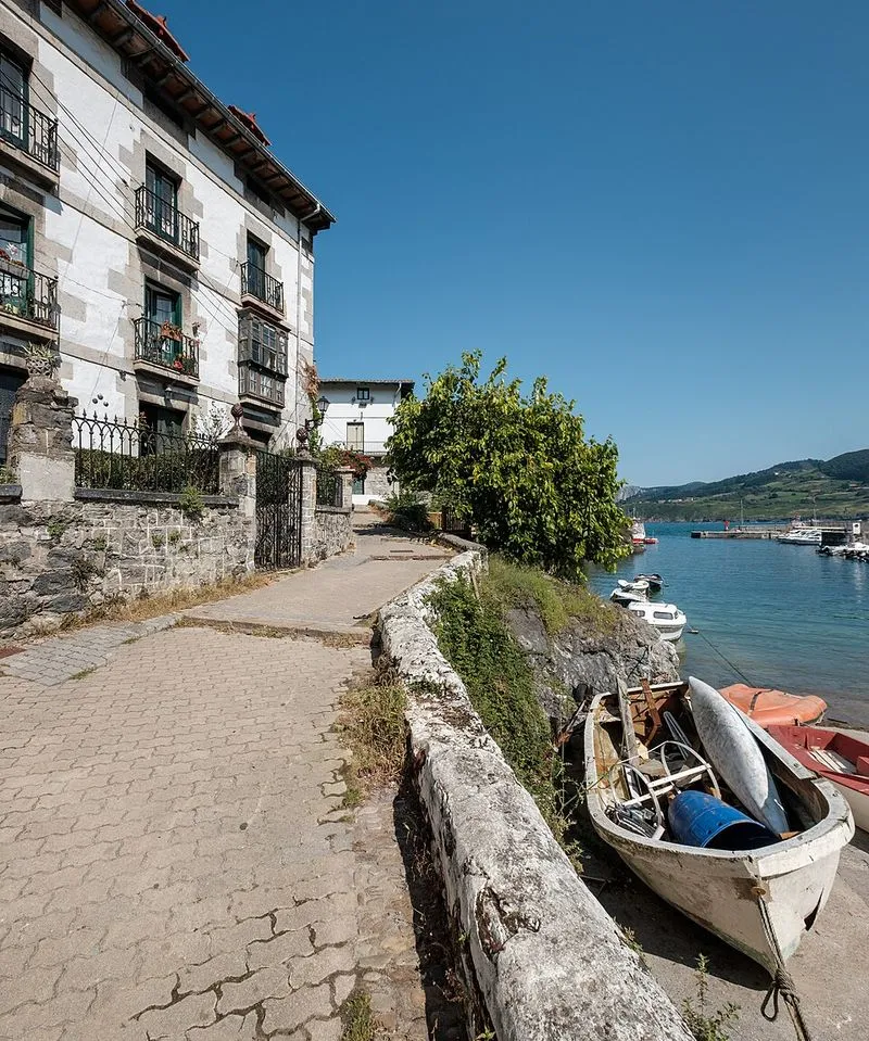 Playa de Hondartzape en Mundaka, Vizcaya — foto 3 de 3