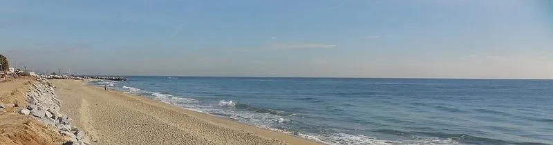 Playa de l'Astillero en Vilassar de Mar, Barcelona — foto 7 de 10