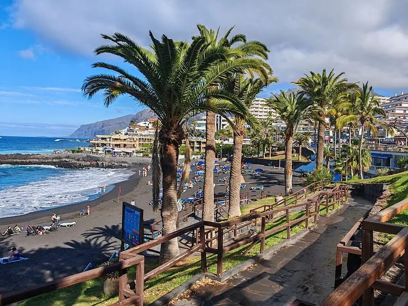 Playa La Arena en Santiago del Teide, Santa Cruz de Tenerife — foto 2 de 8