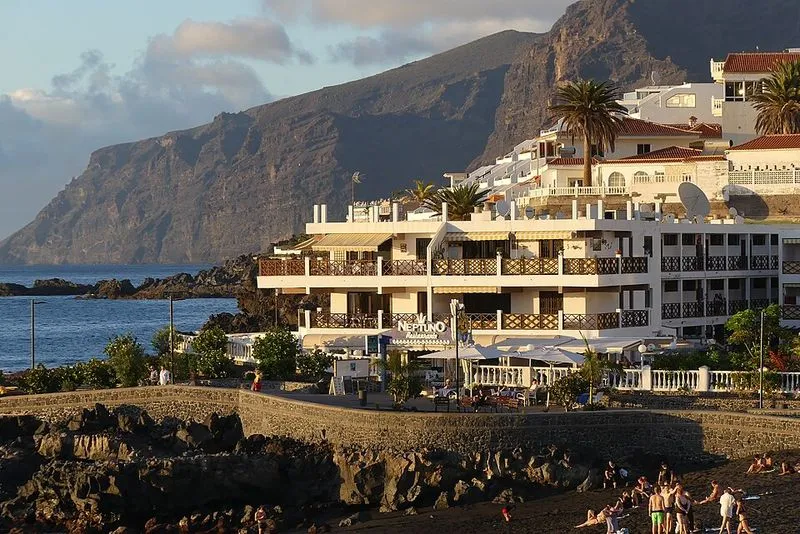 Playa La Arena en Santiago del Teide, Santa Cruz de Tenerife — foto 8 de 8